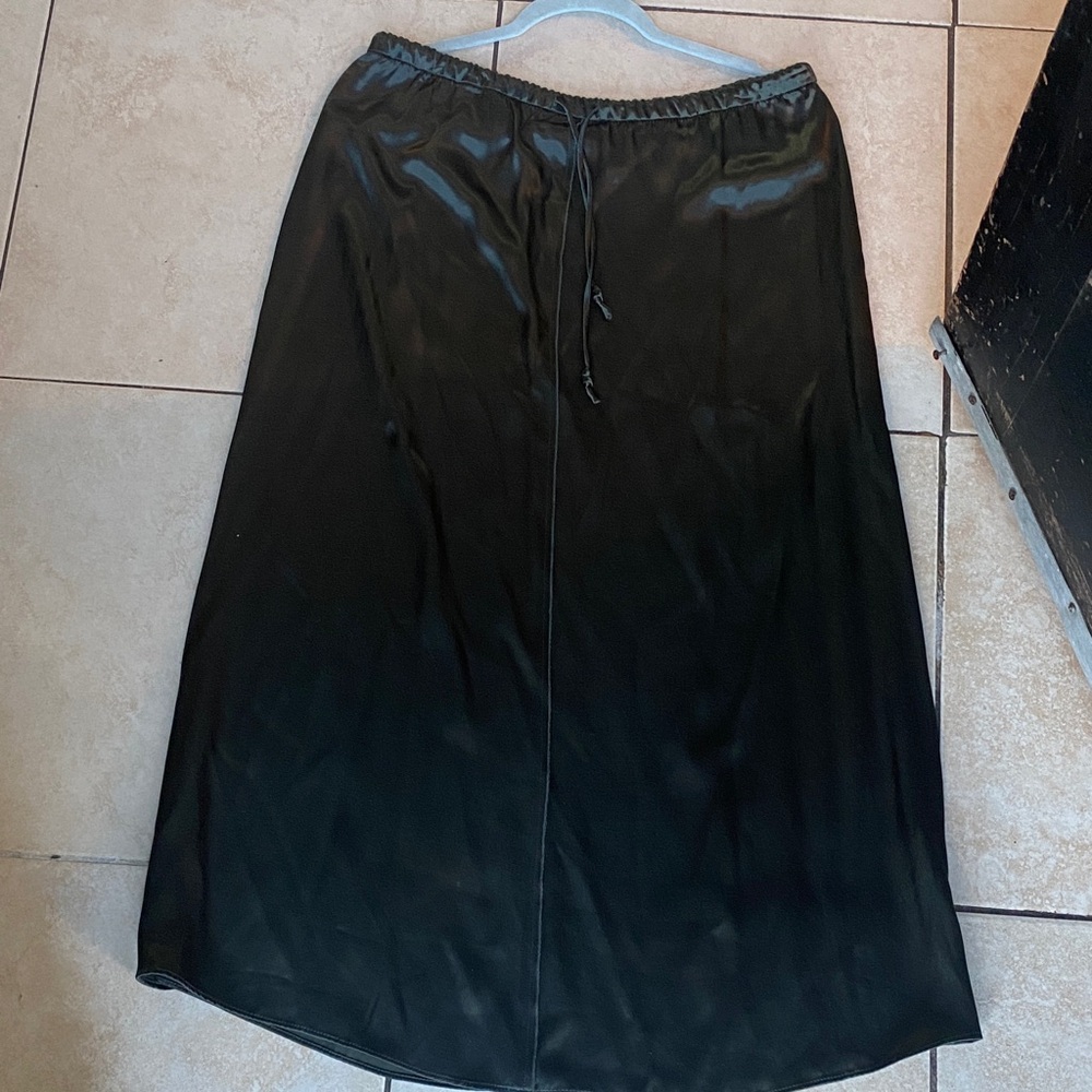 Zara Elegant  green Satin Skirt